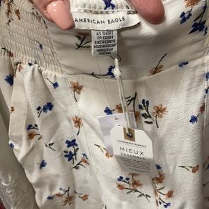 New with tags American Eagle pants - size XS Short
